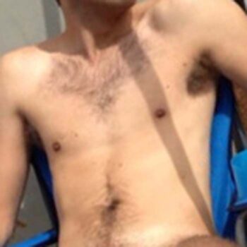 jeune gay a Caen